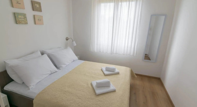 Villa Petar 2 - 10m From sea - H
