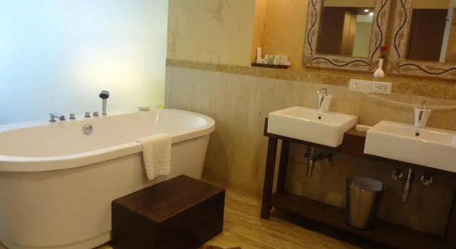 Люкс The Fern Residency Ahmedabad, Subhash Bridge, Series by Marriott