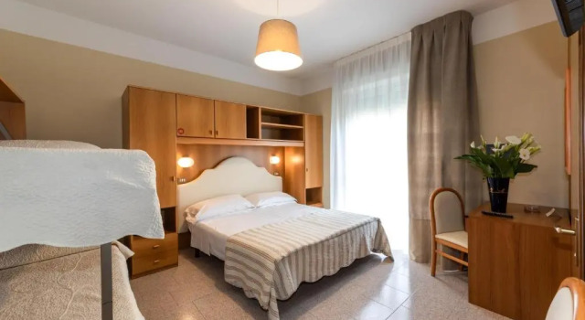 Четырёхместный номер Standard Acapulco Beach