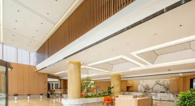 Rezen Hotel Kun Ming (Yunda West Road), Rezerwuj Hotel Hotele w Kunming z parkingiem, Parking