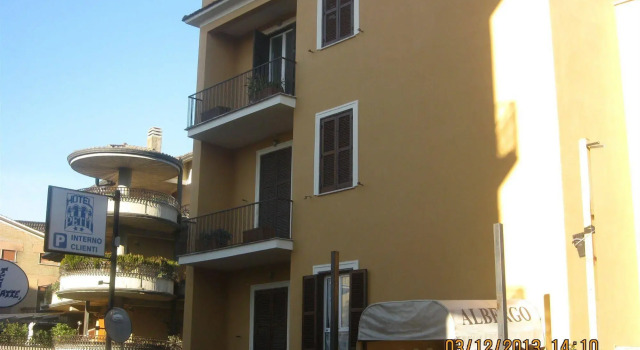 Le Petit Monterotondo, Забронировать Отель Отели Лацио с бассейном, Бассейн