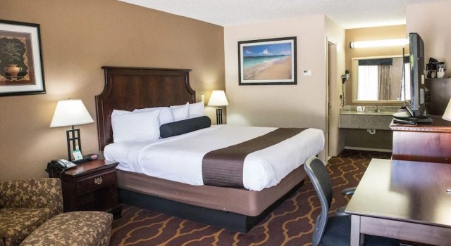 Standard Zimmer Mockingbird Inn & Suites