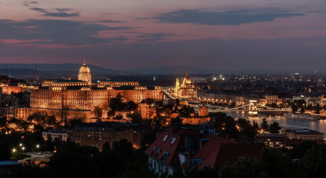 Apartment on Gellért Hill Budapest Downtown with free garage & Castle View, Забронировать Апартаменты/квартира 01. Будавар Будапешт, рядом с Базар Королевского сада