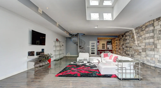 Апартаменты Destination Stays - LOFT HOUSE Quartier des Spectacles