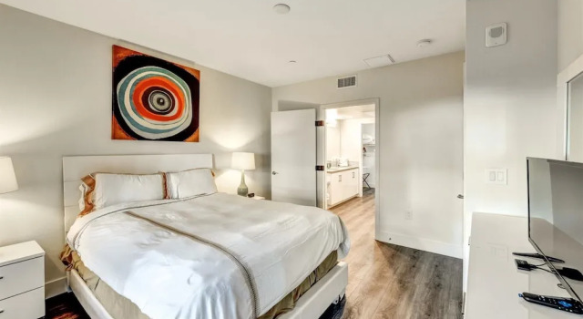 Апартаменты Luxury Global Luxury Suites Irvine