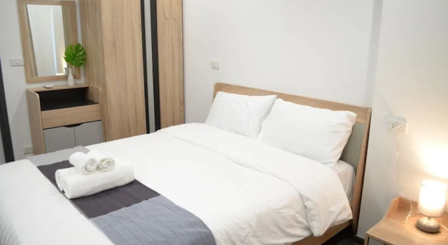 Апартаменты c 1 комнатой с балконом Wooden Suites (The Rich @Sathorn-Taksin)