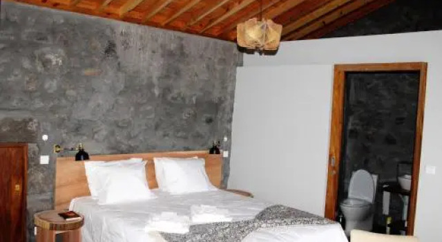 Vinea Lava Praia Campo Pico, Buchen Sie Pension Prainha 