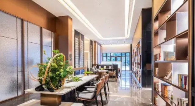 Atour Hotel Yantai Zhifu Station Red Star Macalline, Забронировать Отель Бизнес-отели Шаньдун, 4* 5*