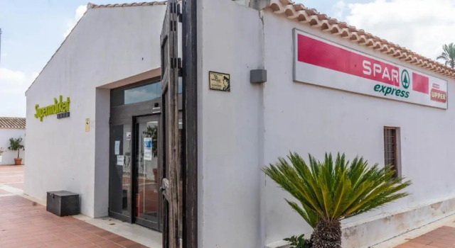 Lovely Apartment Overlooking Golf Course Lake - AO21622, Varaa Huoneisto Murcia Murcia