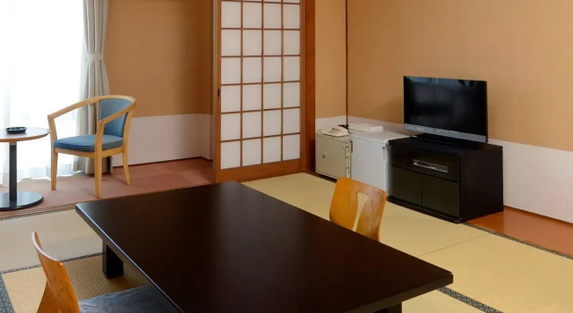 Aioso, Prenota Hotel Yamaguchi 