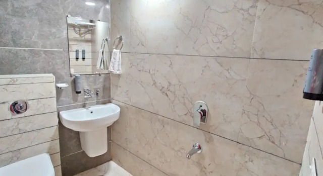 Habitación familiar Estándar con vista a la ciudad Surya Inn