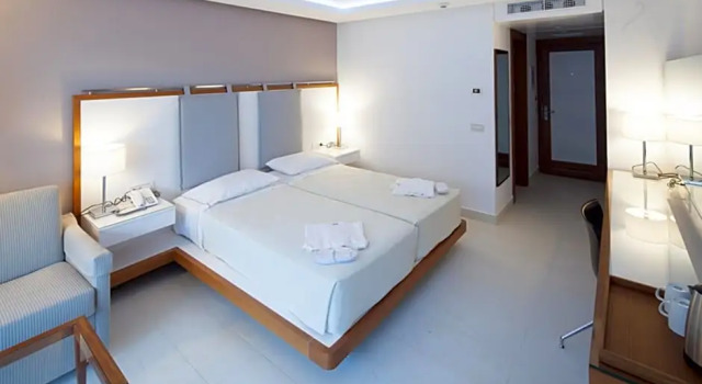 Номер Standard с частичным видом на море Alimounda Mare Hotel