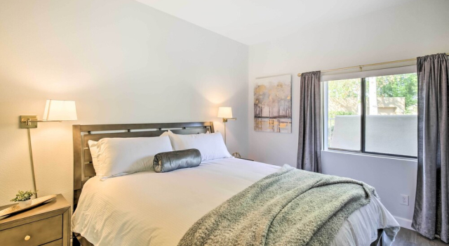 Апартаменты Modern Golf Course Retreat in Cathedral City!