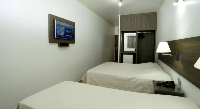 Indaiá Hotel, Забронировать Отель Сан-Карлус штат Сан-Паулу