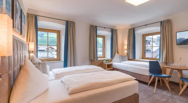 Трёхместный номер Standard Alpen Glück Hotel Unterm Rain garni