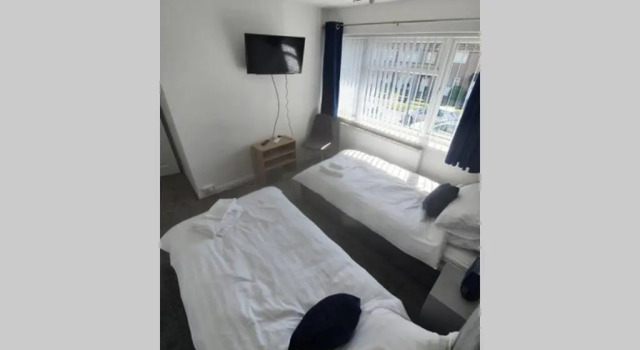 Entire House - Cheshire Oaks/Ellesmere Port, Reservar Hotel Ellesmere Port Cheshire