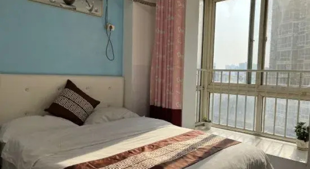 Люкс Juyi Hotel (Zhengzhou Erqi Square David City)