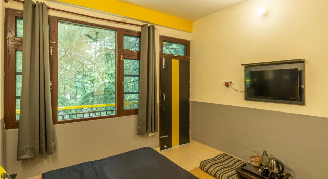 Двухместный номер Deluxe с балконом The Hosteller Kasol
