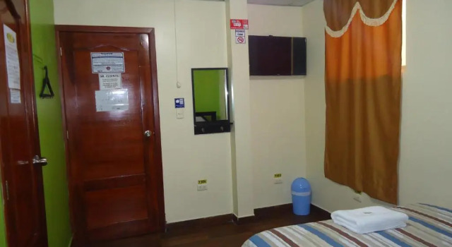 Hostal Bolívar Inn, Book Hotel Cheap Hotels in Sierra