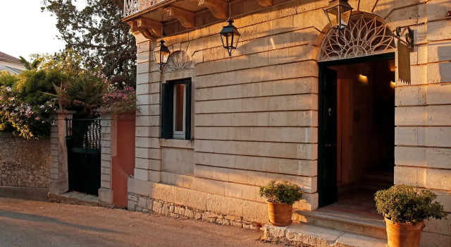 Siora Vittoria Boutique Hotel, Забронировать Бутик-отель Керкира Остров Корфу