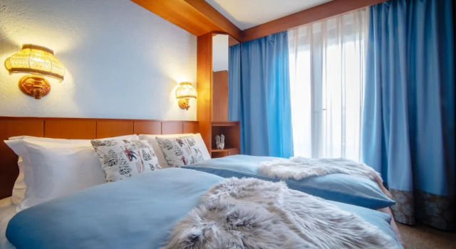 Четырёхместный номер Standard Hotel Astoria
