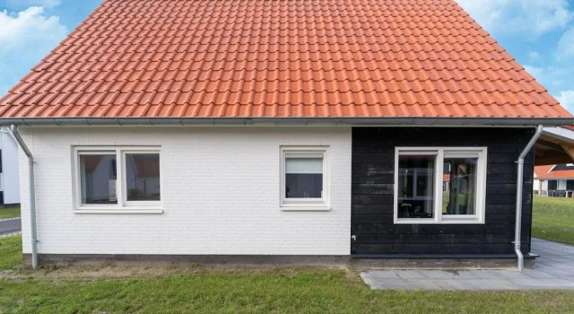 Luxurious Holiday Home With Parking