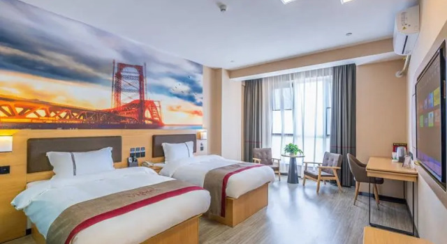 Thank Inn Plus Hotel Guizhou Guiyang Baiyun District Greenland International Plaza, Varaa Hotelli Guiyang Guizhou