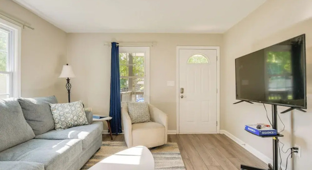 Charming Greenville Home w/ Yard: 3 Mi to Downtown, 예약 휴가용 주택 그린빌 테네시