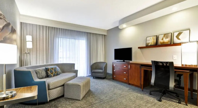 Двухместный люкс c 1 комнатой Fairfield Inn & Suites Dallas Medical/Market Center