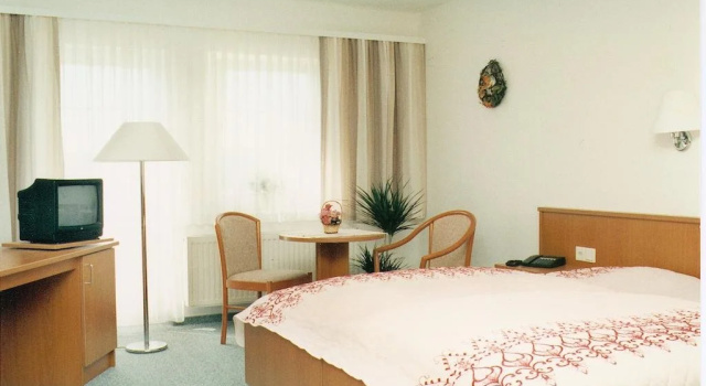 Landhotel Zum Heideberg, Đặt Khách sạn Quitzdorf Upper Lusatia