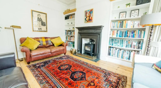 Stylish & Spacious Victorian Home in Trendy Suburb, Забронировать Отель Отели Бристоля с парковкой, рядом с Gloucestershire County Cricket Club, Парковка