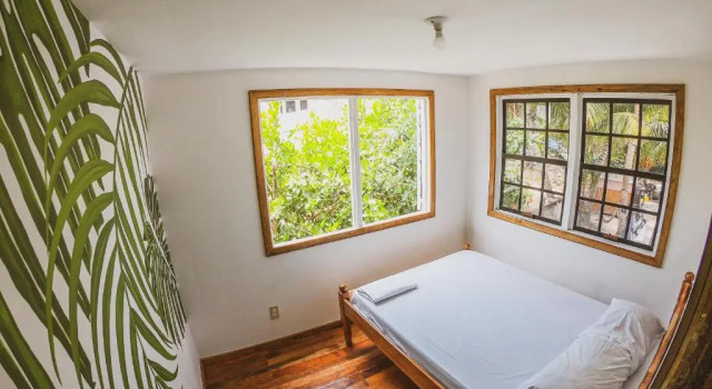 Двухместный номер Deluxe Bellas Backpackers Hostel