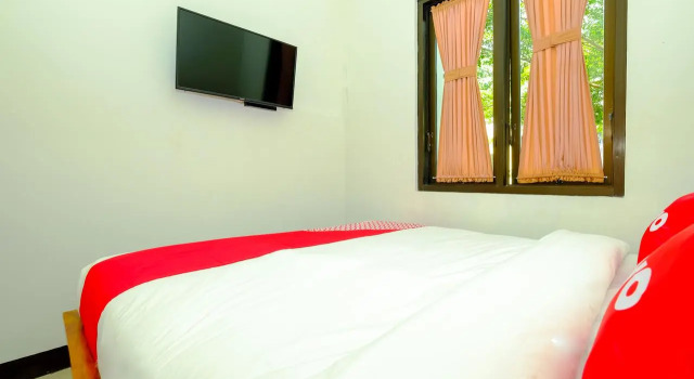 Двухместный номер Standard OYO 2284 Grand Villa Meninting