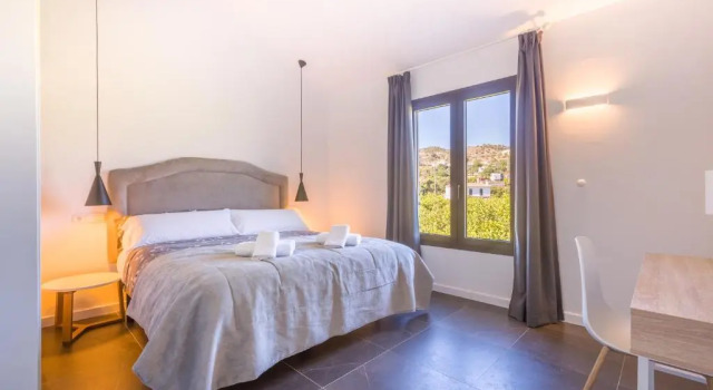 Casas rurales "Las Mellizas" Piscina privada - Caminito del Rey, Забронировать Отель Отели Алора с парковкой, Парковка