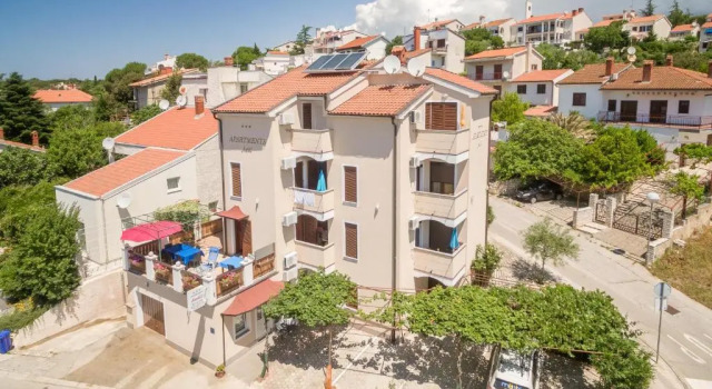 Апартаменты c 1 комнатой с балконом Apartments Antic