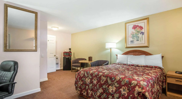Двухместный номер Standard Rodeway Inn Bellows Falls