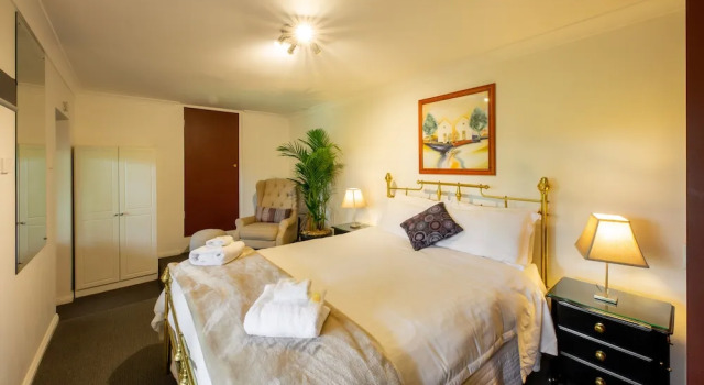 Коттедж c 1 комнатой Holly Lodge