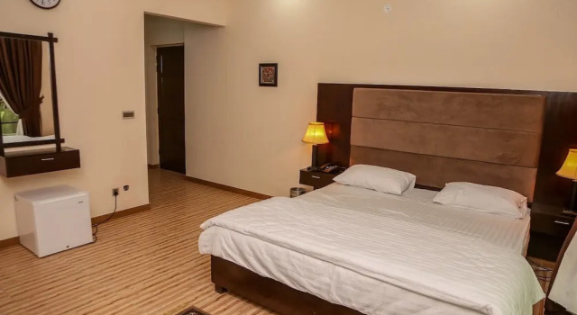Двухместный номер Deluxe Monarch Residency