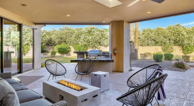 Коттедж Luxe Scottsdale Oasis With Pool, Hot Tub, Firepit and Outdoor Lounge Avantstay