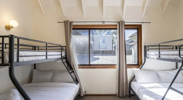 Kozyguru | Balmain | Townhouse bridge view or Charming Comfy Studio, Забронировать Апартаменты/квартира Балмейн-Ист Сидней, рядом с Остров Какаду
