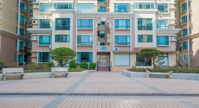 Locals Boutique Apartment Jiuzhou Port.3