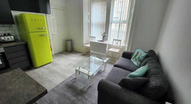 Апартаменты 3-bedroom Apartment by Eden Project - Free Parking
