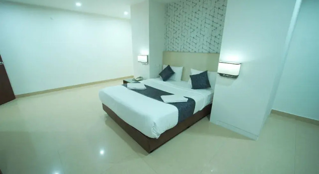 Hotel Occassia Bliss – Premium Hotel with Rooftop Restaurant & Bar in Miyapur, Rezerwuj Hotel Hajdarabad 