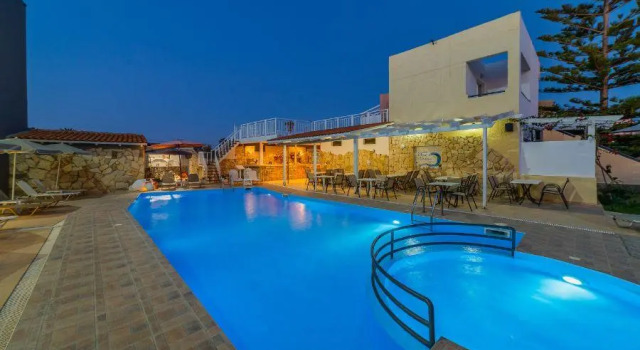 Кровать в общем номере Blue Dream Hotel