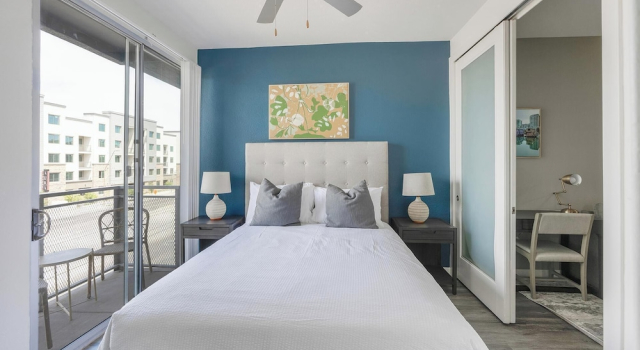 Апартаменты Landing Furnished Apartments near University Heights