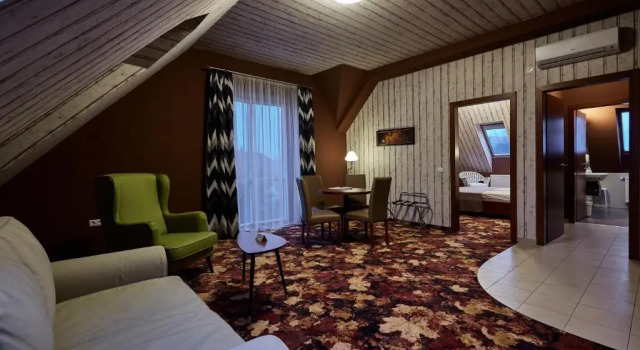 Люкс Hotel Lajta Park