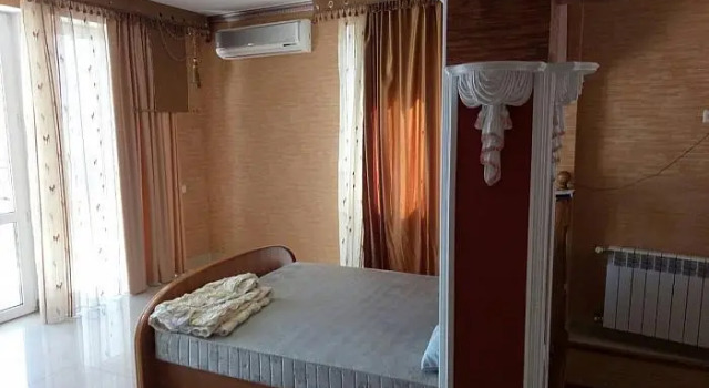 Cottage on Vladimir Khromykh Street, Boek Vakantiehuis Villa's in Alushta, Ukraine, Villa