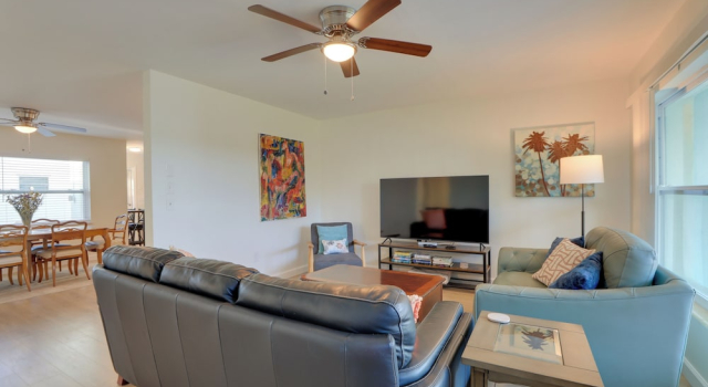 Fun in the Sun: Largo Home < 1 Mi to Beach Access!, Réserver Maison de vacances Anona Floride
