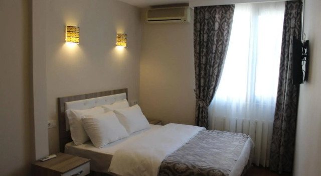 Ararat Hotel