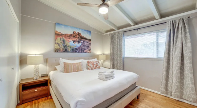Pet-friendly Sedona Home: Hot Tub, Walk to Trails!